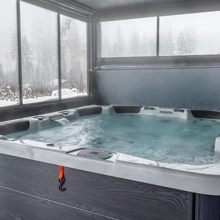Villa Lempi Incl Jacuzzi, Sauna, Wifi ,central Location *
